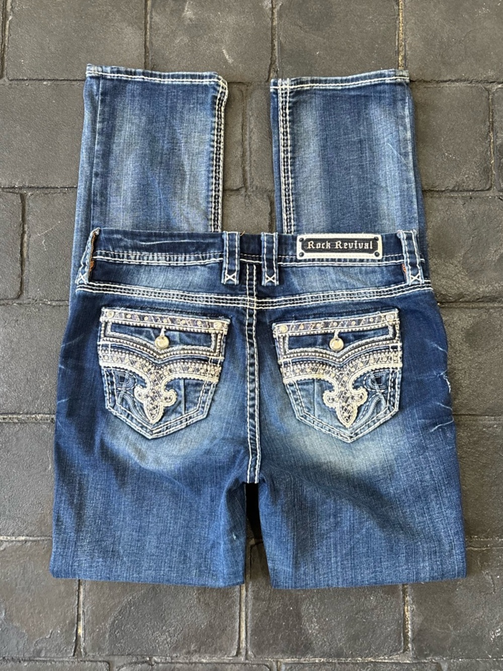 Rock Revival women’s straight leg dark wash jeans size 30X32 FLAWS